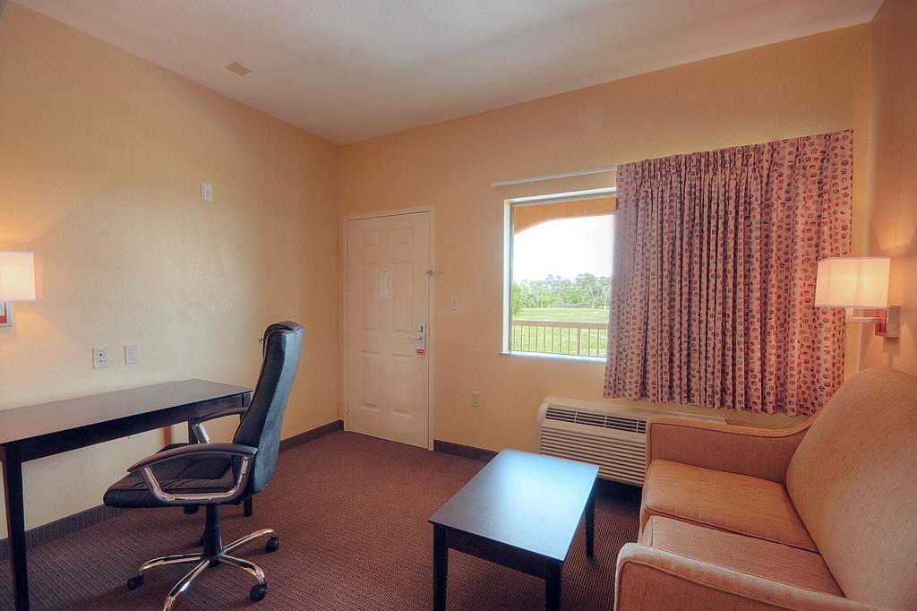 Days Inn By Wyndham Baytown East Exteriér fotografie